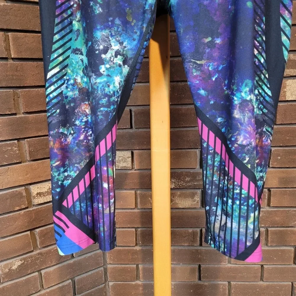 Filas printed cropped athletic leggings athleisure workout pants multi